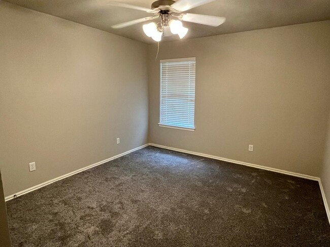 Building Photo - Great 3 bedroom, 2 bathroom home in Edmond