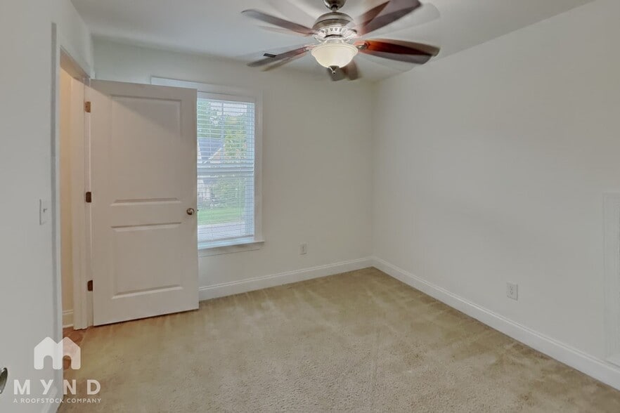 Building Photo - 105 Leesville Loop