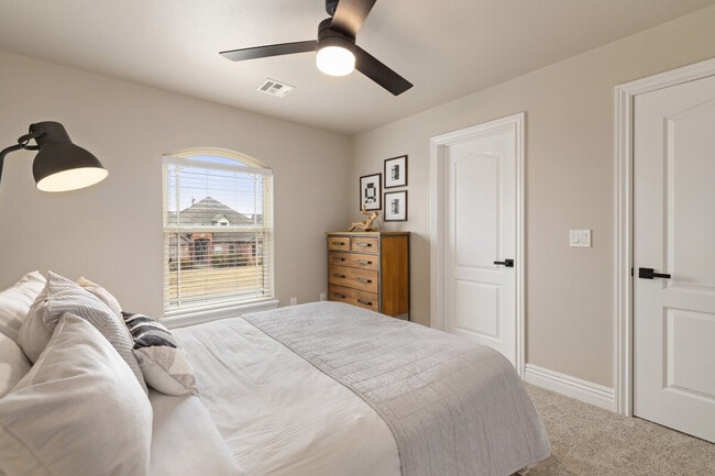 Building Photo - 6502 Hearth Falls Dr