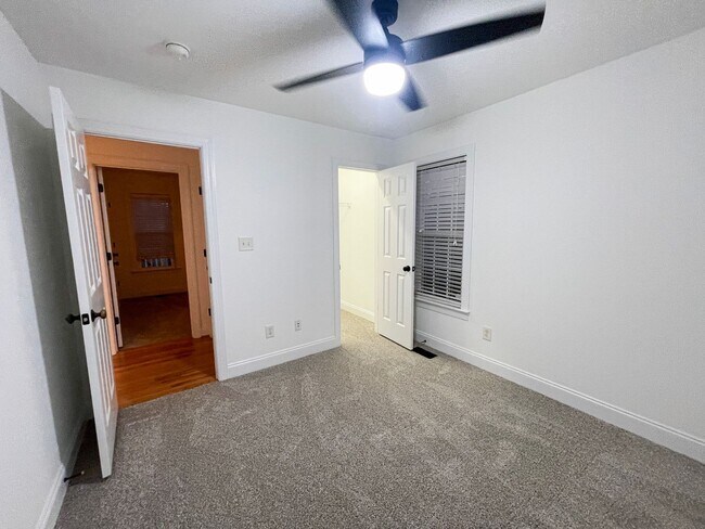 Building Photo - 282 Braddock Dr