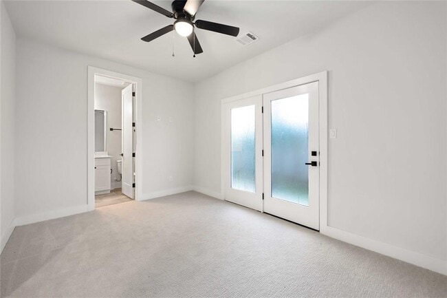Building Photo - 6114 De Campo St