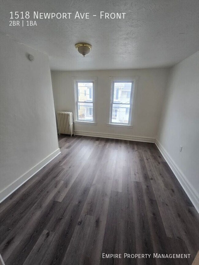 Building Photo - 1518 Newport Ave