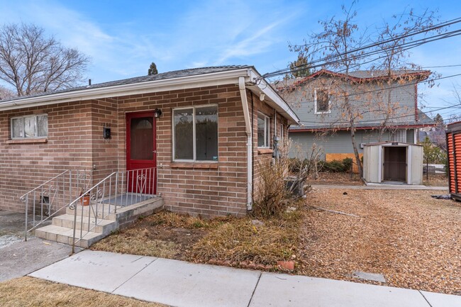 Building Photo - MidTown Studio with Large Yard