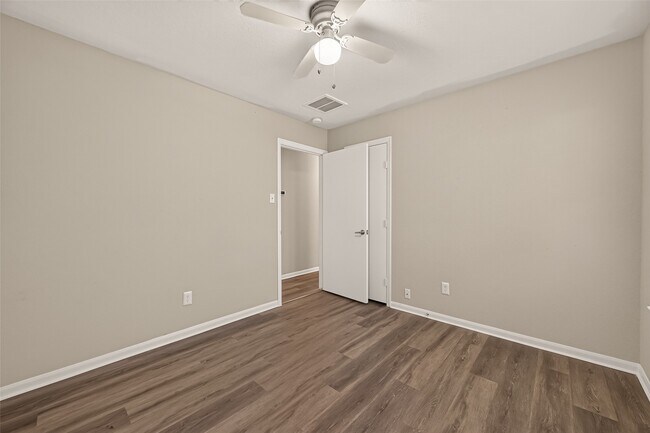 Building Photo - 13330 Belvedere Park Ct