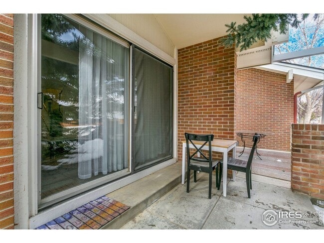 Building Photo - 1418 Front Nine Dr