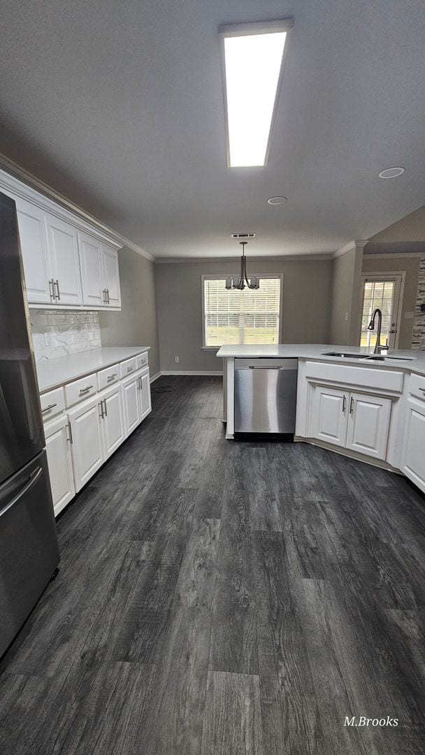 Building Photo - Country living but conveniently located in Kingsgate S/D in North Lowndes County near Moody AFB.