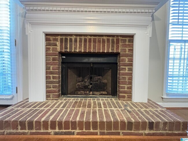 Building Photo - 241 Meadow Croft Cir