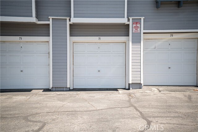 Building Photo - 225 Evergreen Ct