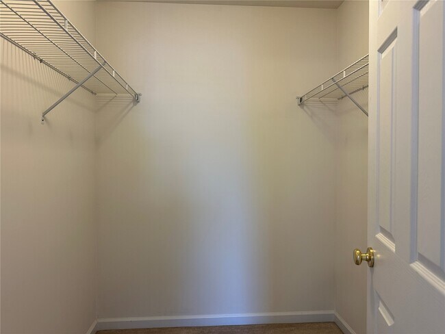Building Photo - 207 Shady Rock Ln