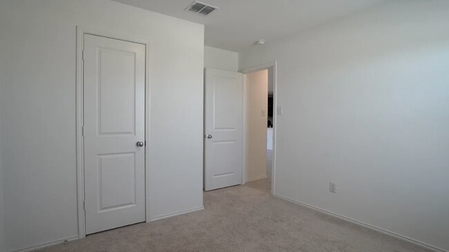 Building Photo - 3702 Haydon Hl Rd