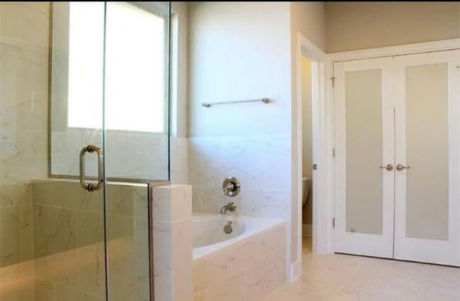Building Photo - 224 Cherokee Rose Cir
