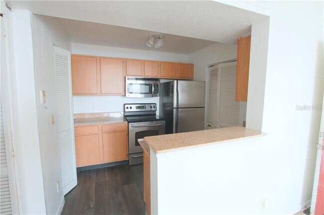 Building Photo - 11500 Westwood Blvd