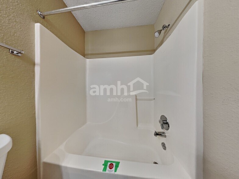 Building Photo - 2725 Mingo Ct