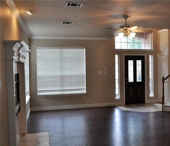 Building Photo - 5028 Enclave Ct