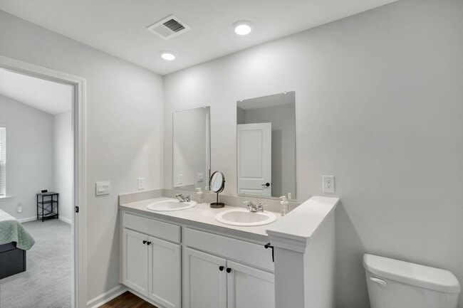 Building Photo - Townes at Merrimack