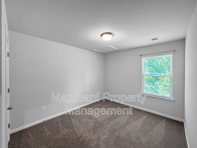 Building Photo - 403 Moss Branch Ct