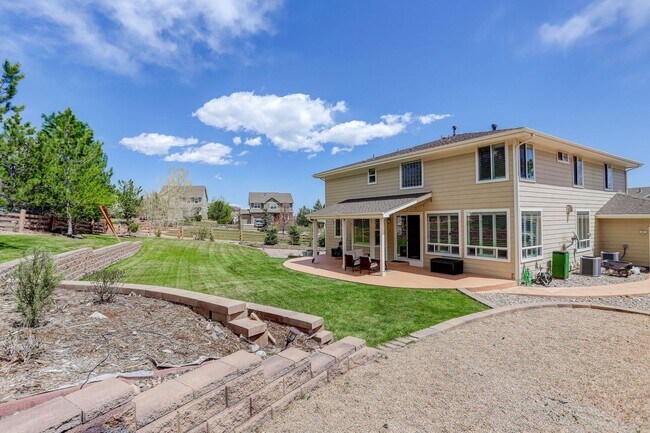 Building Photo - Gorgeous home within the prestigious priva...
