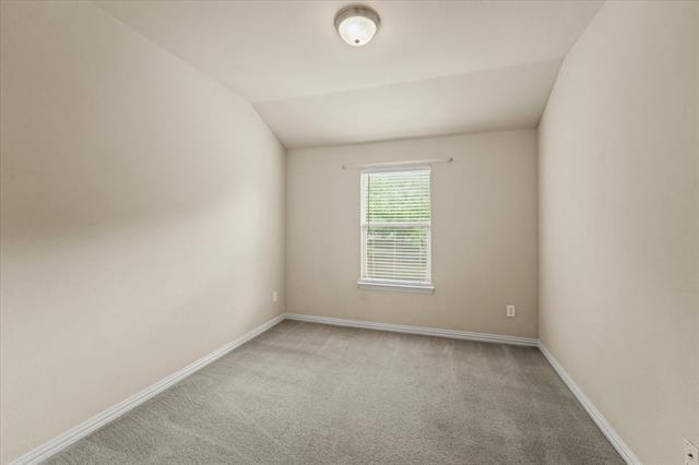 Building Photo - 315 Basil St
