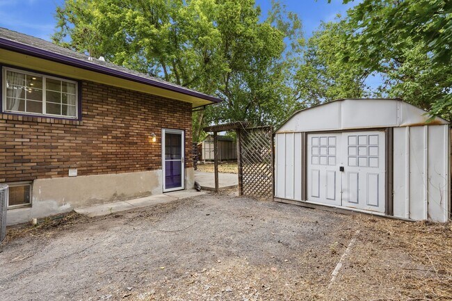 Building Photo - 3225 S 500 E