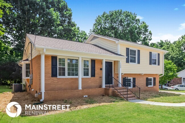 Building Photo - 1200 Castlegate Dr