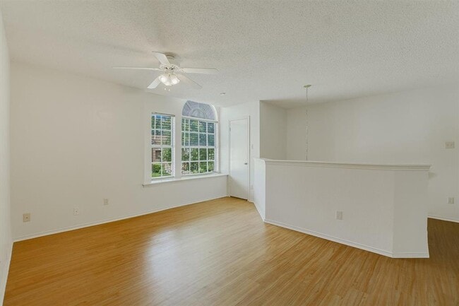 Building Photo - 13917 Maricella Ln