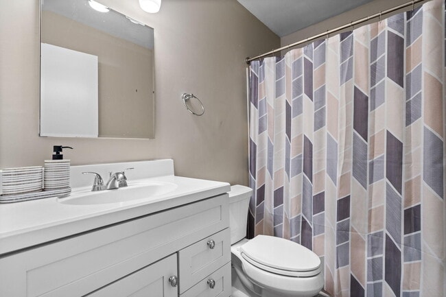 Building Photo - 9434 Neal Rd