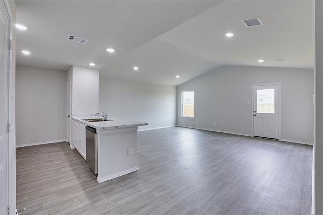 Building Photo - 829 Eagles Nest Dr