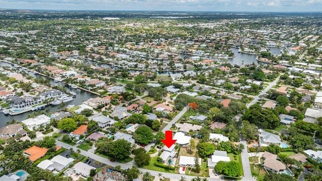 Building Photo - 2616 NE 26th Terrace