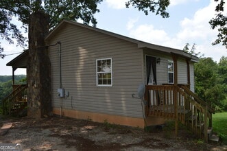 Building Photo - 2200 Price Rd
