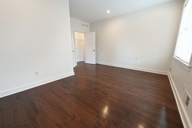 Building Photo - 4059 St Johns Way