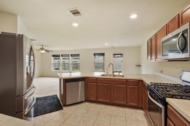 Building Photo - 7239 Mountain Prairie Dr