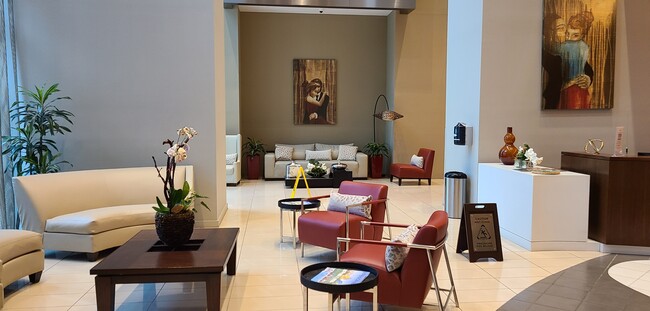 Lobby - 300 S Biscayne Blvd