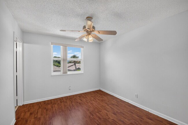 Building Photo - 8332 Bermuda Sound Way
