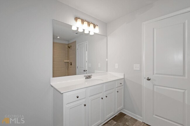 Building Photo - 5221 Pinnacle Walk Dr