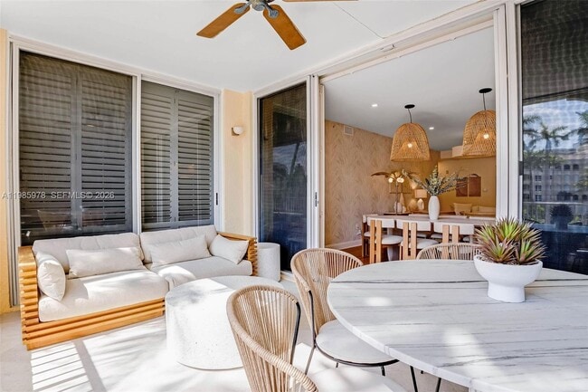 Building Photo - 725 Crandon Blvd