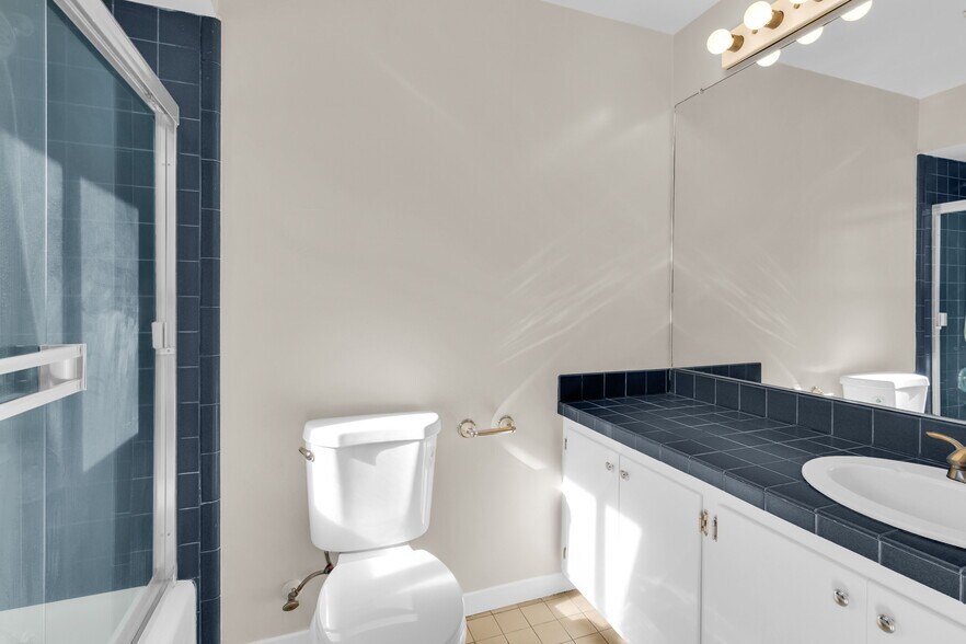 Building Photo - 1322 Marin Ave