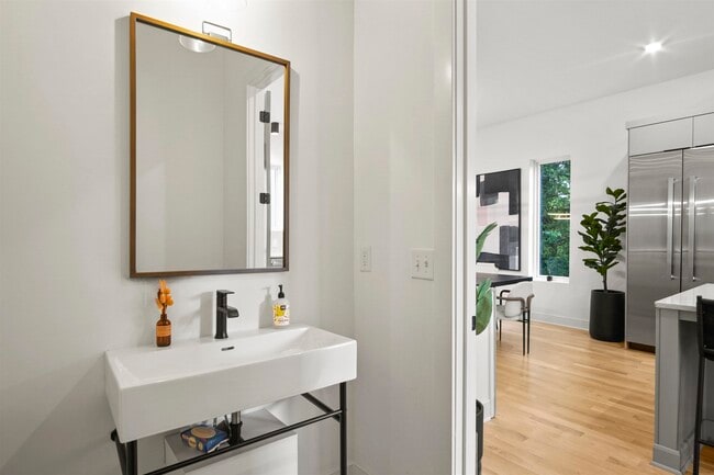 Building Photo - 2347 Hosea L Williams Dr NE