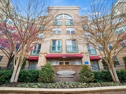 Building Photo - 12001 Market St