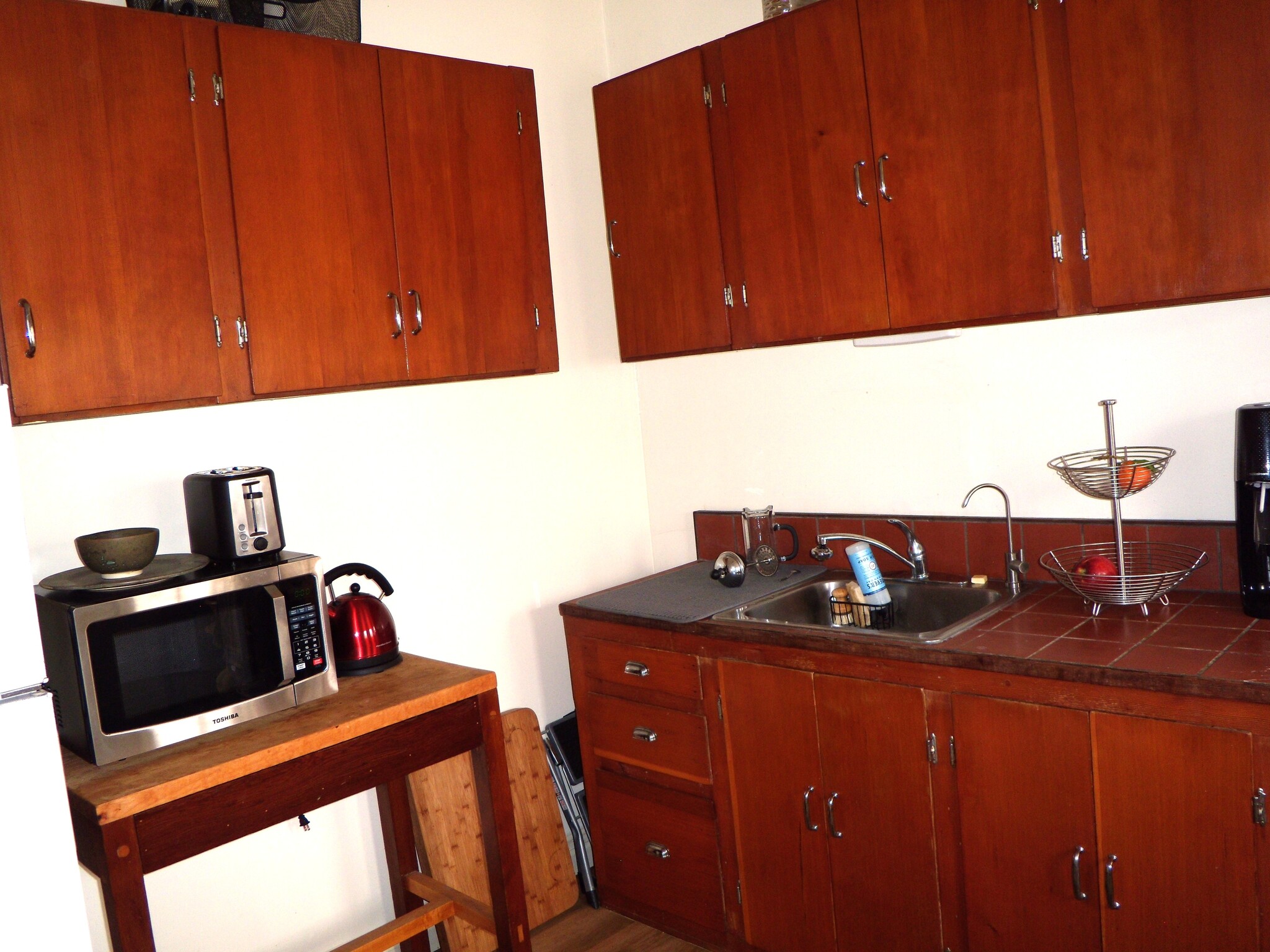 kitchen - 913 Camelia St