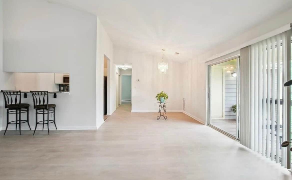 Building Photo - 116 Water Fountain Way