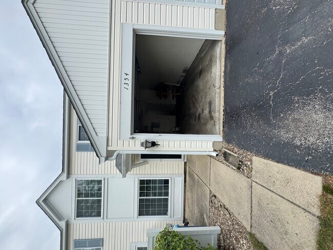 Building Photo - 1354 Normantown Rd