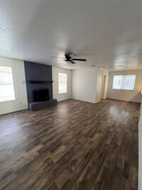 Building Photo - 7179 Heron Dr
