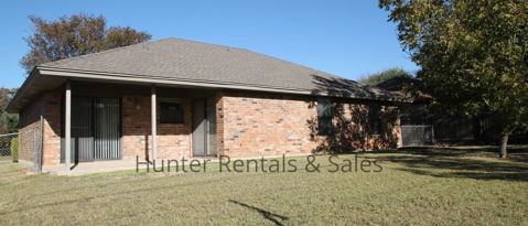 Building Photo - 2010 Starlight Dr