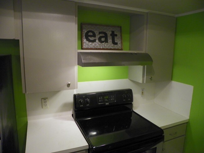 Building Photo - 3406 Dolphin Dr