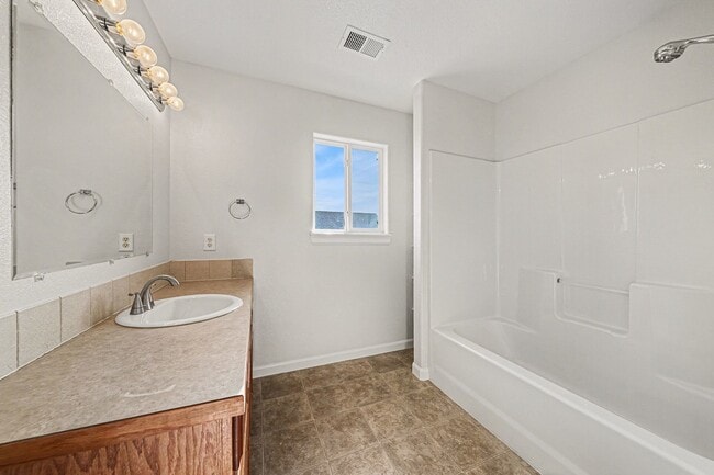 Building Photo - 4316 Paintbrush Dr