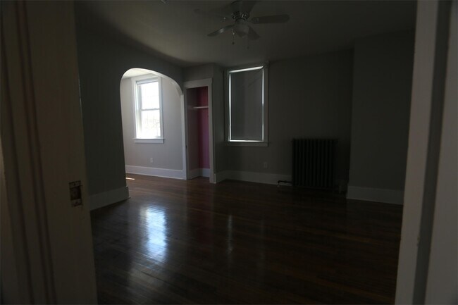 Building Photo - 1222 W Olney Rd
