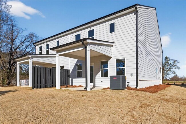 Building Photo - 548 Madison St