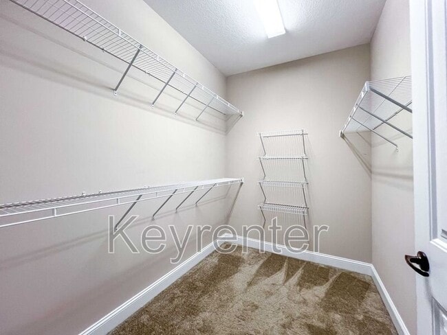 Building Photo - 3610 Wellsburg Way
