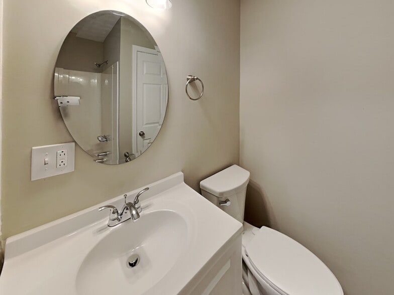 Building Photo - 188 Hale Haven Dr