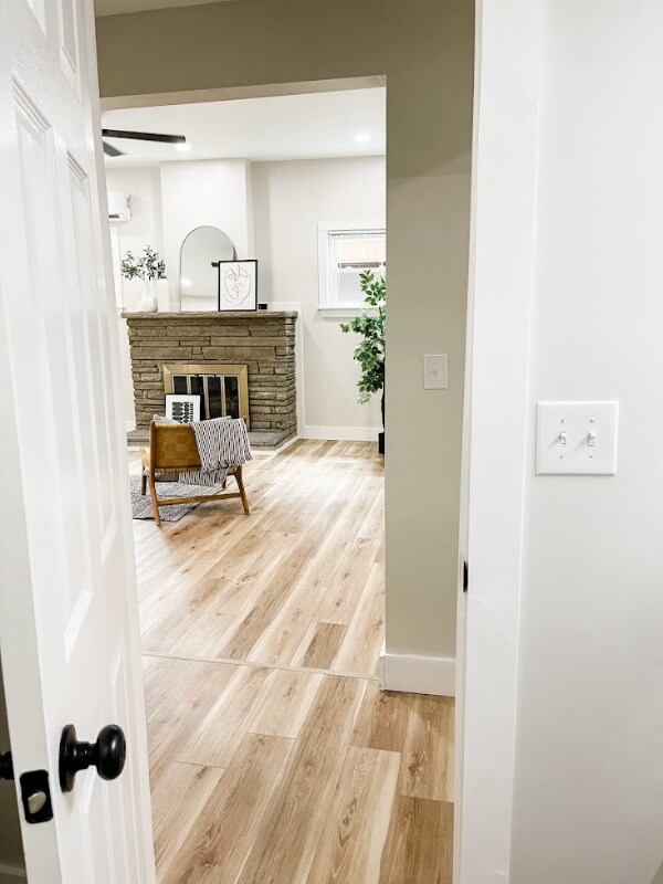 Building Photo - 410 W Maple St